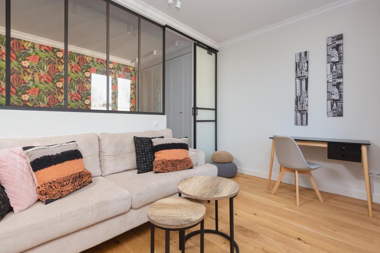 Apartment Bialobrzeska Warsaw Ochota By Renters Luaran gambar